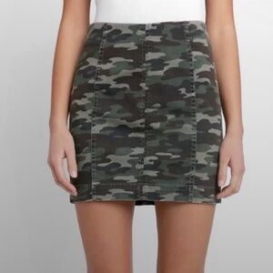 Free People Camo Mini Skirt (sz 4)